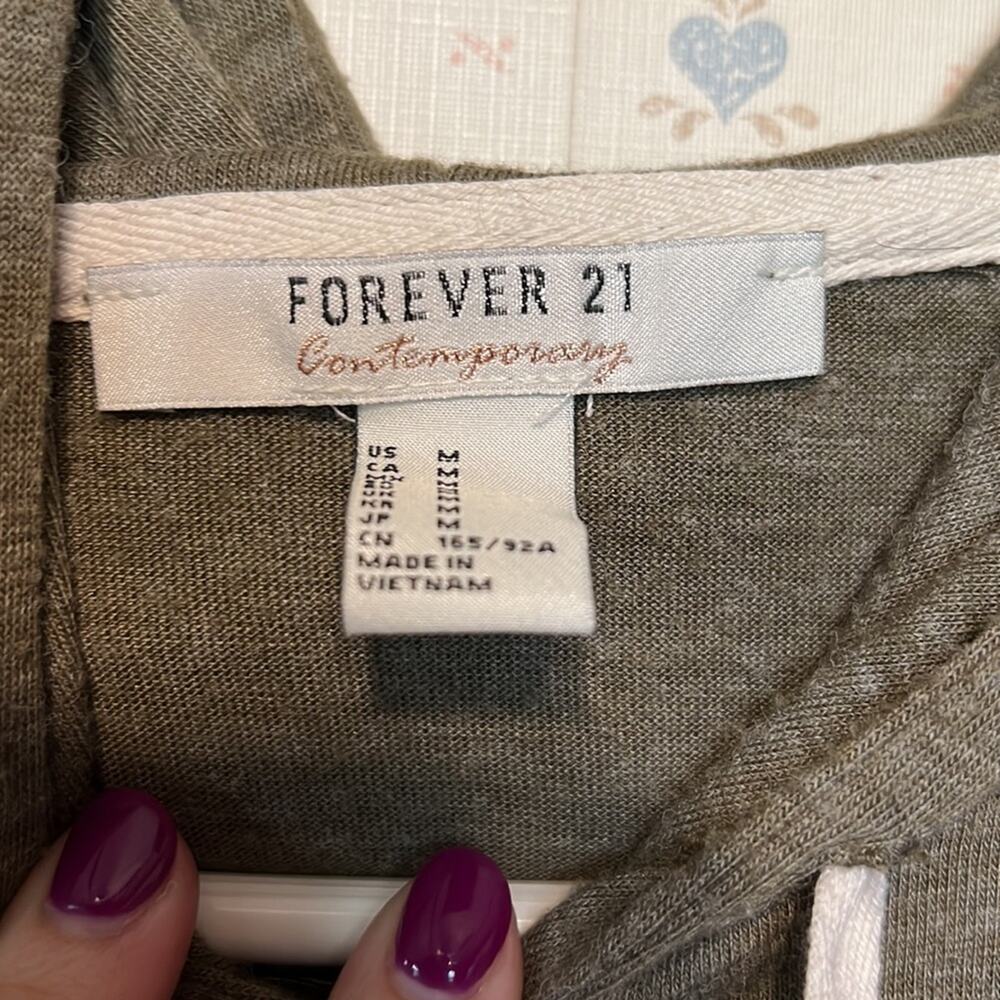 Forever 21 Medium Green Contemporary Lightweight Drawstring Hoodie - Picture 7 of 15